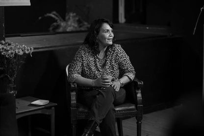 Estar Presente By Victoria Hernández